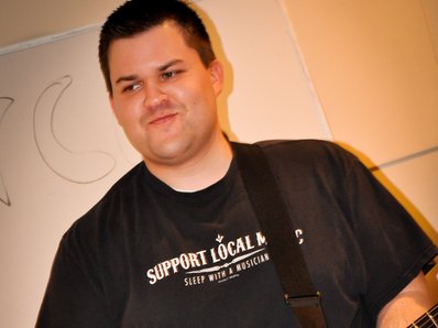 Tom Bradley - Rythym/Lead