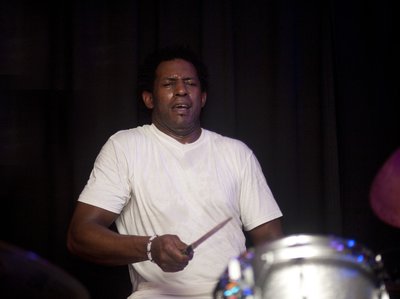 Raul Hernandez, drumset