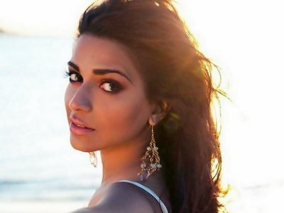 nadia ali