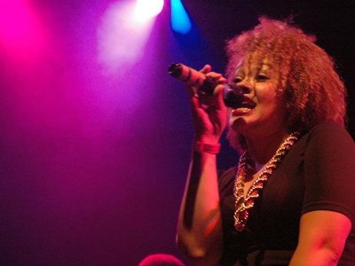 Suzi Q. Smith photo