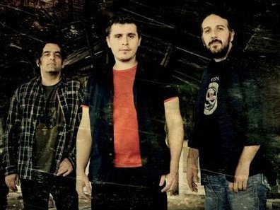 EMMONO GRIZO 2011