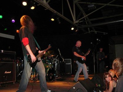 rockin some RED at the handlebar