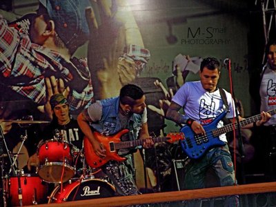 peruvian rock day