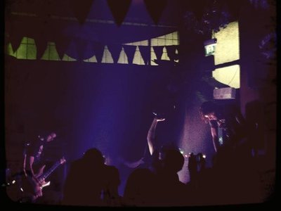 Live @ Santiago, photo courtesy of Barnaby Aldrick