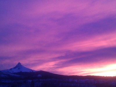 Driving thru the sunset in the Cascades!