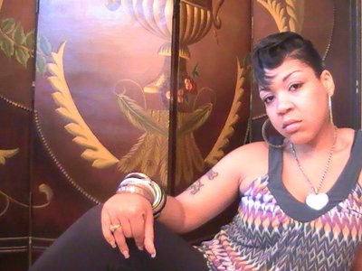 SUEBELLA "BossBella" photo