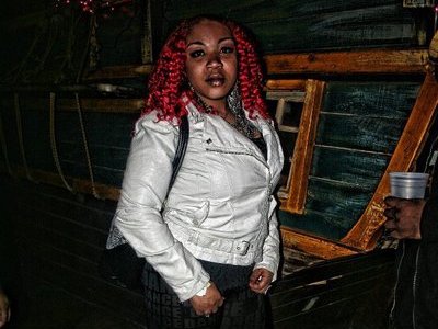 SUEBELLA "BossBella" photo