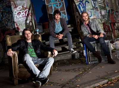 Vinyl Floor (Press 2012)