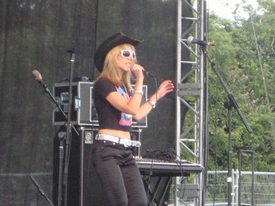 Susi onstage @ The Ambient Picnic Festival