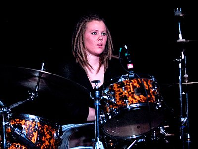 Lee Broderick photo