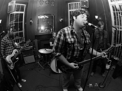 CIRCLE BAR SHOW////by: Sally Asher 