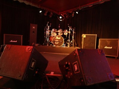 Just before the show! (Club Garibaldi, Milwaukee, WI.)