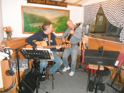 The Acoustic Jam with John, Tommy, Tiffany and Howard at a private party