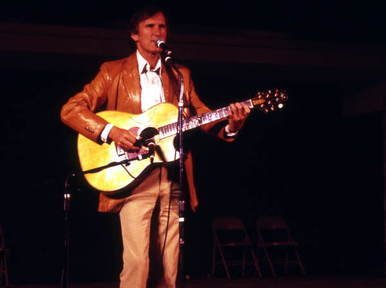 Gail Carson photo