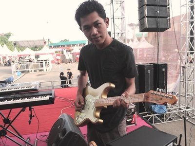 RIVERA photo