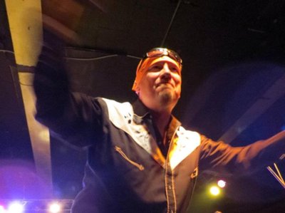Lead Singer Ronnie Riddle