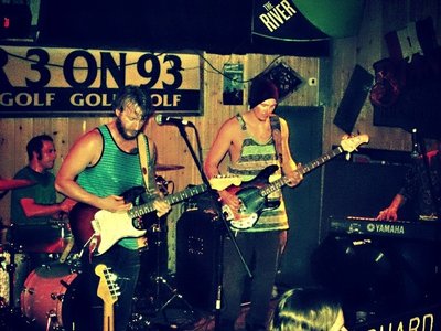 Photo by Pam Robinson; Edited by Mel Bee