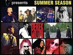 STAGE RED PERFORMANCE COURTYARD & LIL CROW CAFE