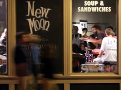 New Moon Cafe