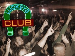 Luckey's Club