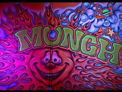 Muncheez Bar & Grill