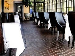 Posch Restaurant & Lounge