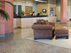 Grand Eastonian Hotel & Suites