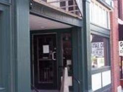 Slainte Wine Bar