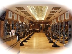 Robert Lewis Salon